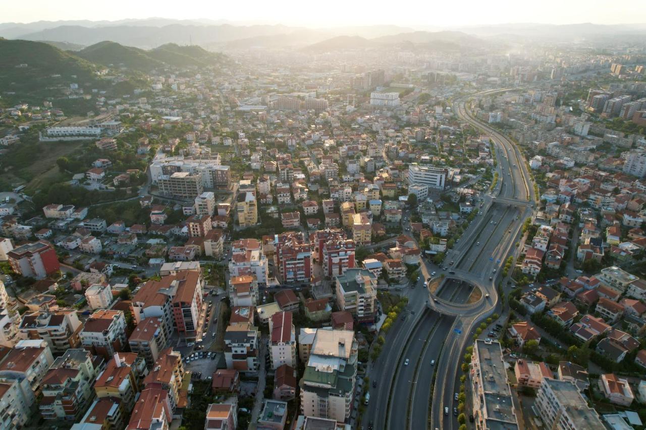 Hotel Queen Selitë e Vogël المظهر الخارجي الصورة