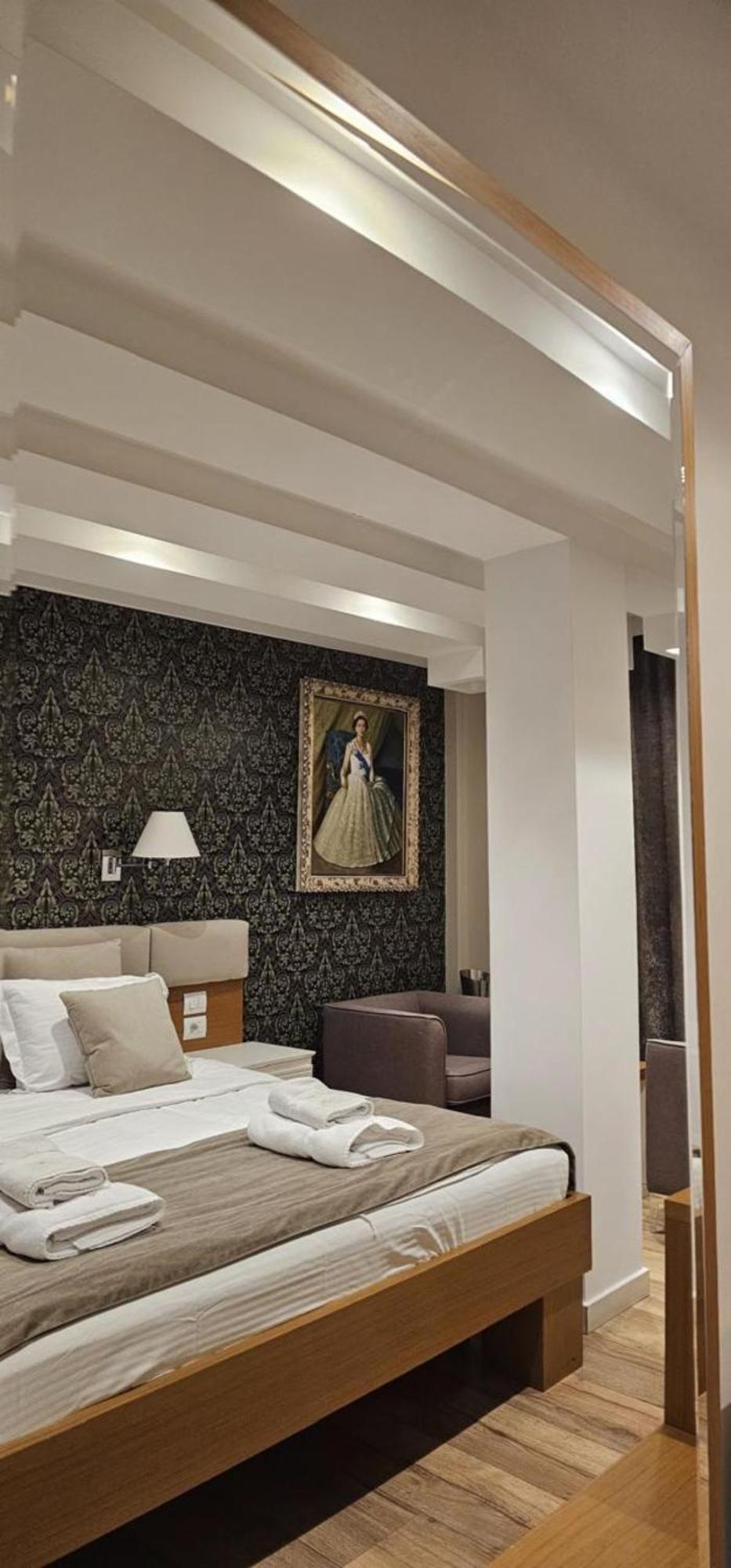 Hotel Queen Selitë e Vogël المظهر الخارجي الصورة