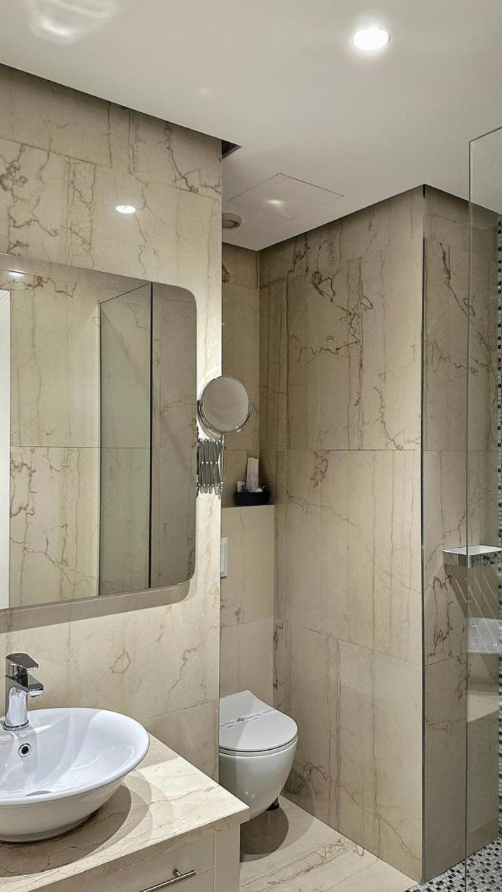 Hotel Queen Selitë e Vogël المظهر الخارجي الصورة