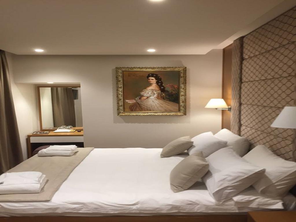 Hotel Queen Selitë e Vogël المظهر الخارجي الصورة
